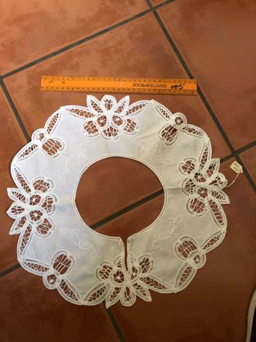 Beautiful Battenberg lace collar